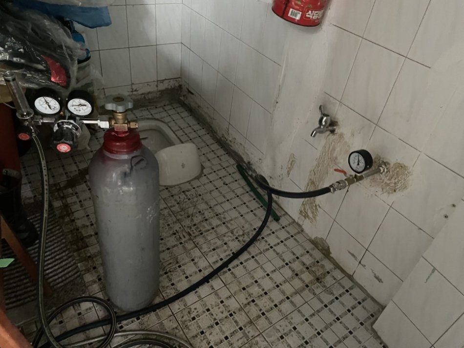 남원 여인숙 옥외 직수배관 누수 – 수도요금 4배 증가 원인 해결 - 남원시 동춘동 배관 시공 사진 5