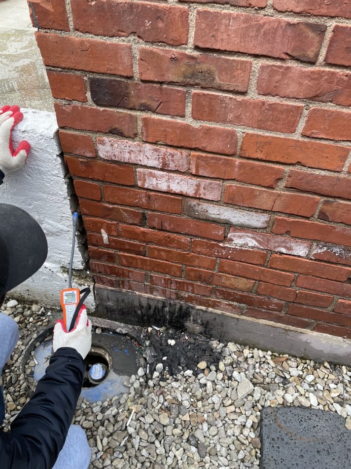 광주 동명동 한옥레스토랑 외벽 메인배관 누수 수선 - 광주 동명동 배관 시공 사진 2