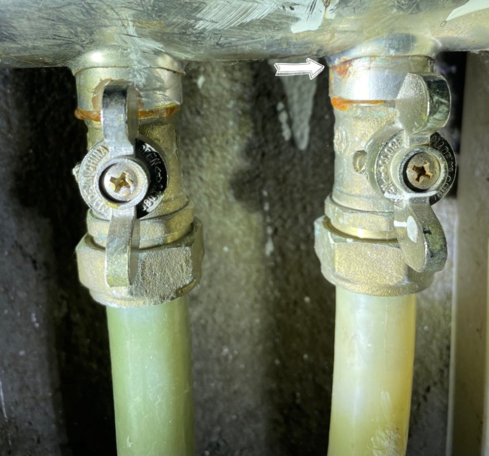 광주 난방 물보충 에러 – 분배기 미세누수로 인한 문제 해결 - 광주광역시 배관 시공 썸네일